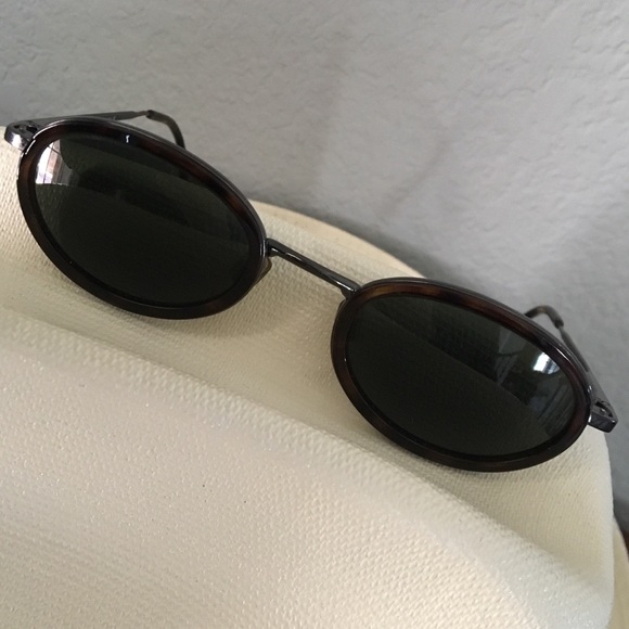 Giorgio Armani Other - Vintage Giorgio Armani Sunglasses 🕶